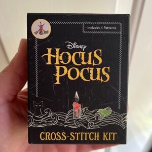 NEW‎ Disney's Hocus Pocus Cross-Stitch 4 Different Pattern Mini Craft Kit